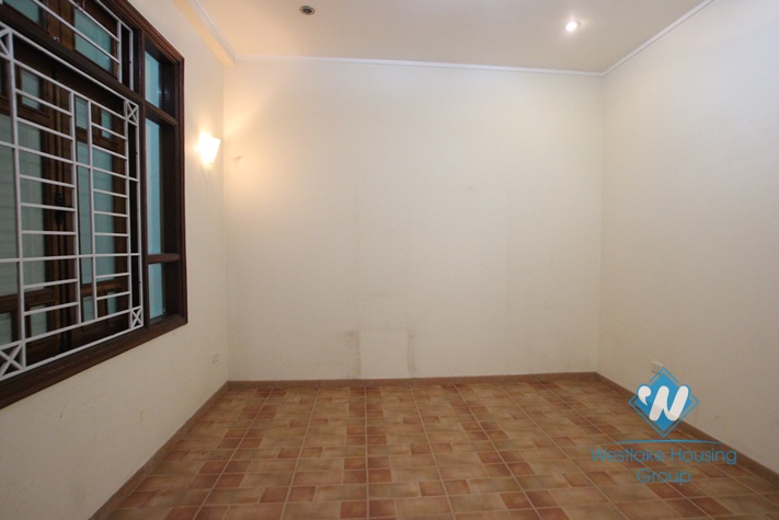 Large house on the street for rent in Linh Lang street, Ba Dinh district, Hanoi 