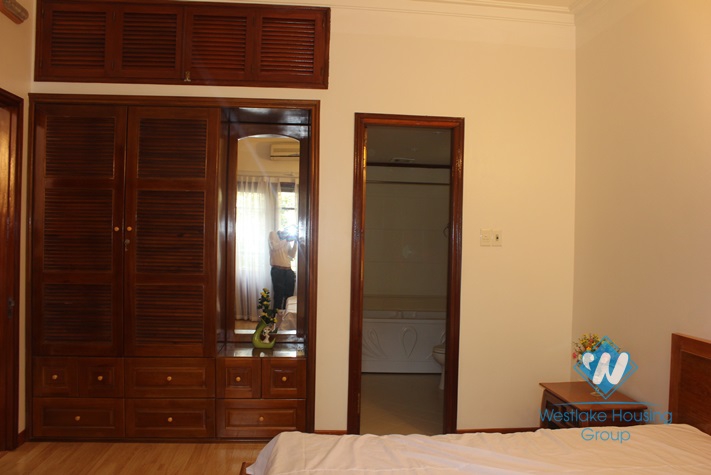 Nice house for rent in Au Co street, Tay Ho, Hanoi