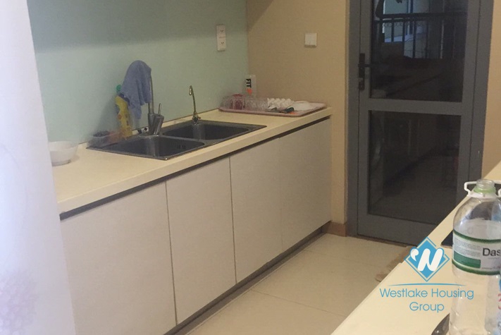 02 bedrooms apartment for rent in Sky city Tower, Lang Ha st.