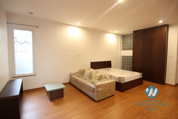 Nice studio apartment for rent in Nhat Chieu, Tay Ho, Hanoi