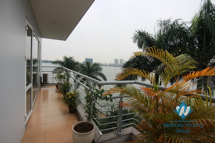Lake view modern house for rent in Tay Ho, Ha Noi