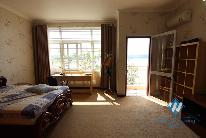 House with 4 bedrooms for rent in Yen Phu Village, Tay Ho, Ha Noi