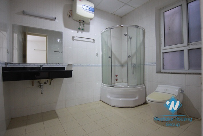 Lake view modern house for rent in Tay Ho, Ha Noi