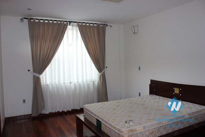 Cosy house for lease in Westlake area, fully furnished.