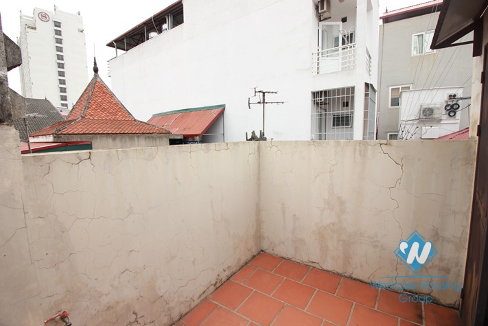 Stunning newly renovated house for rent in Nghi Tam village, Tay Ho, Hanoi