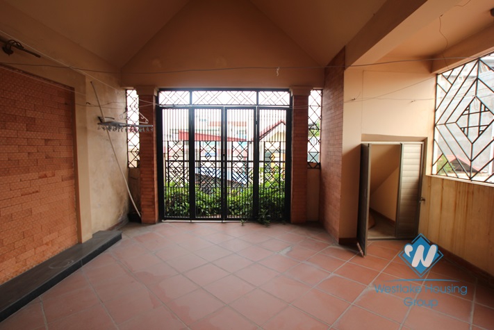 Large house on the street for rent in Linh Lang street, Ba Dinh district, Hanoi 