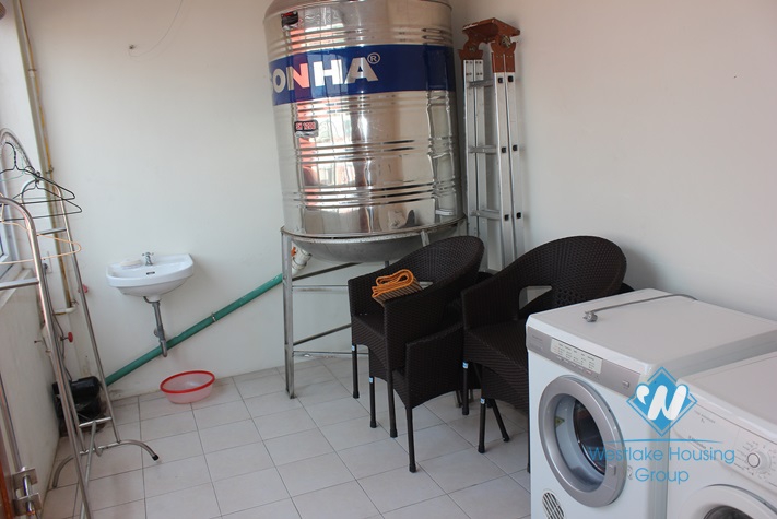 Cosy house for lease in Westlake area, fully furnished.