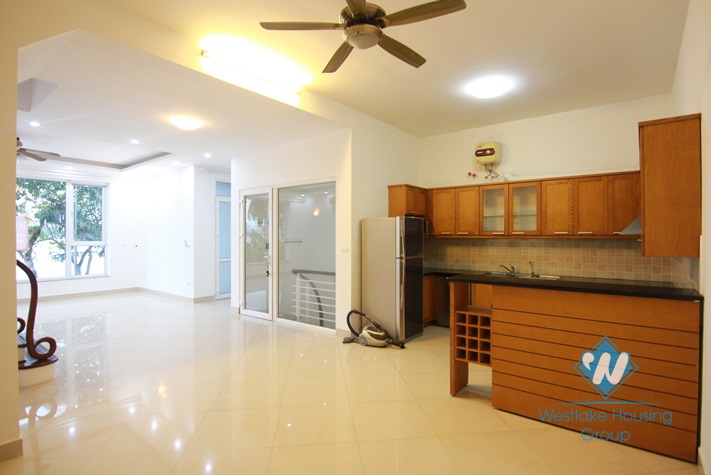 Lake view modern house for rent in Tay Ho, Ha Noi