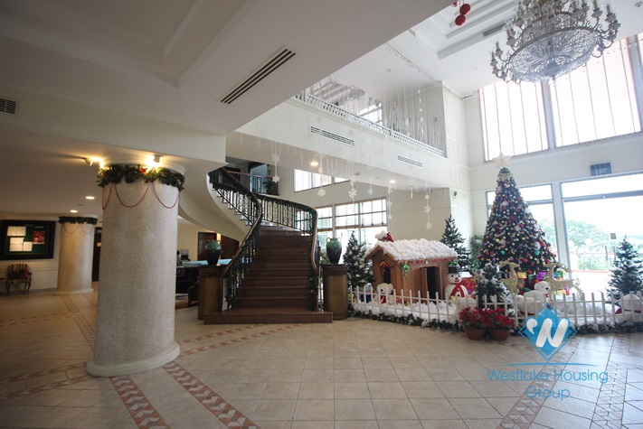 Two bedrooms apartment with high quality for rent in Diamond Westlake