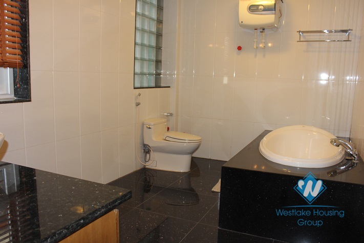 Cosy house for lease in Westlake area, fully furnished.