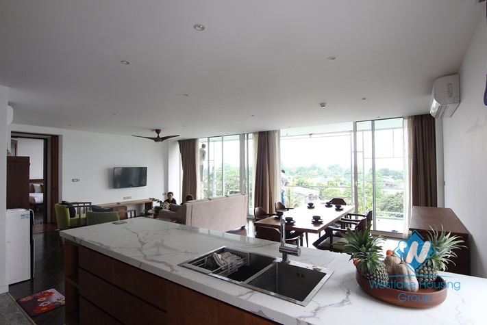A luxury 4 bedroom apartment for rent in Tay Ho area