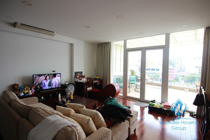 Lake view terrace studio for rent in Truc Bach, Ba Dinh