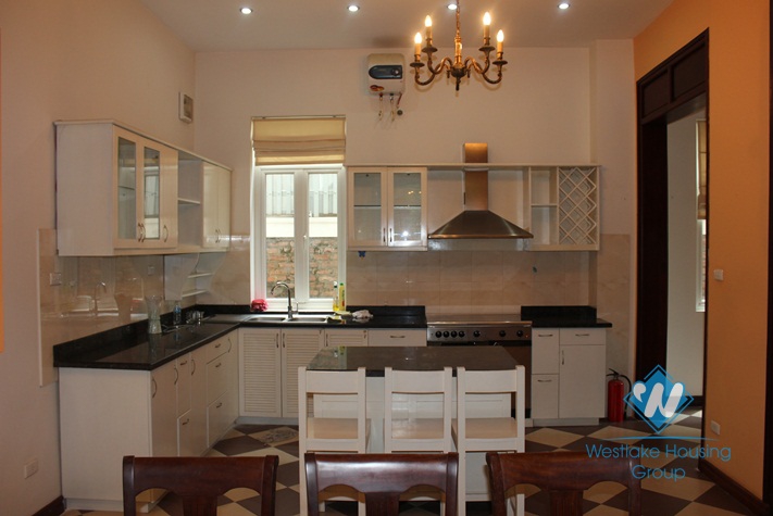 Au Co str., - Charming modern house of full natural light & quiet residence 6BR