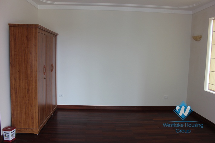 Au Co str., - Charming modern house of full natural light & quiet residence 6BR