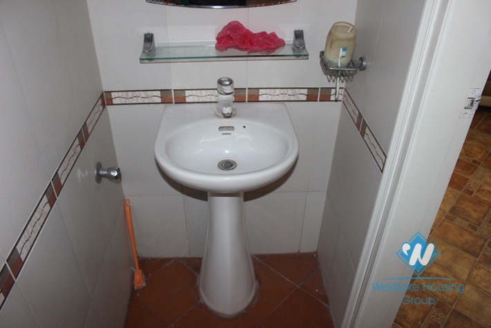Furnished house, 5 bedroom for rent in Tay Ho