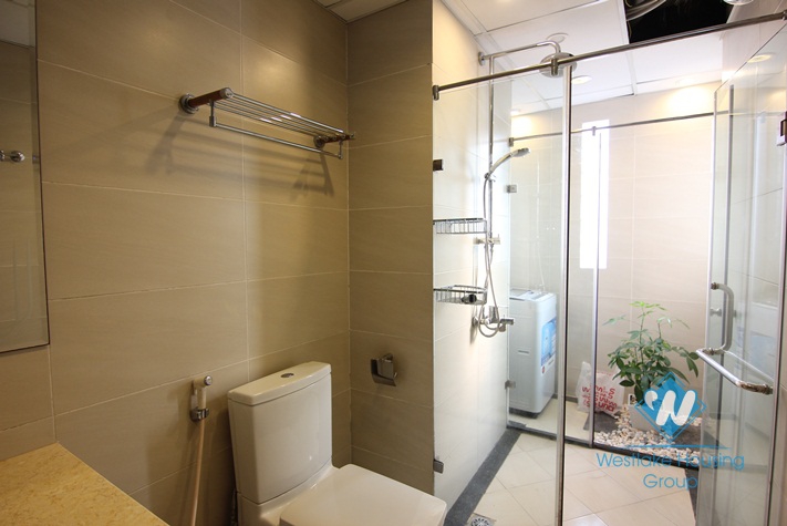 Brandnew lakeview apartment for rent near city centre