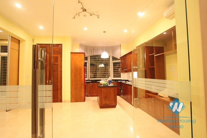 Brand new unfurnished  villa  for rent in Cau Giay District, Ha noi