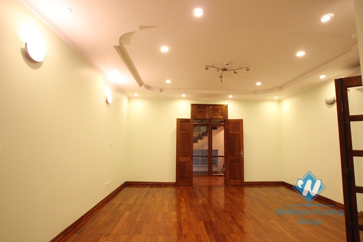 Brand new unfurnished  villa  for rent in Cau Giay District, Ha noi