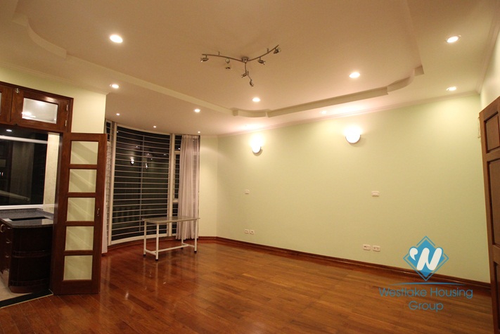 Brand new unfurnished  villa  for rent in Cau Giay District, Ha noi