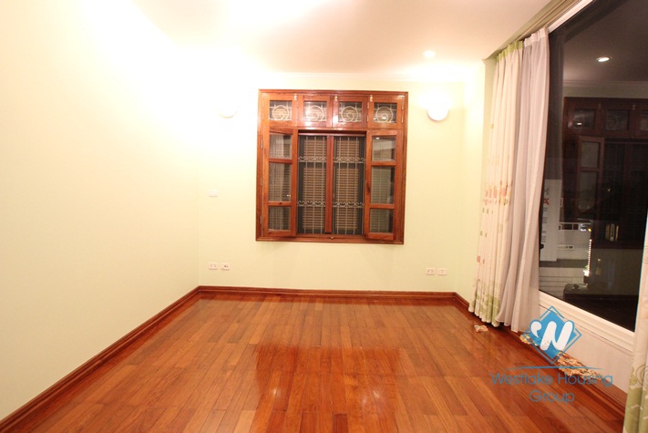 Brand new unfurnished  villa  for rent in Cau Giay District, Ha noi