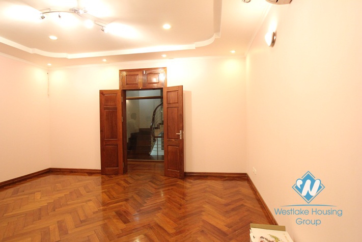 Brand new unfurnished  villa  for rent in Cau Giay District, Ha noi