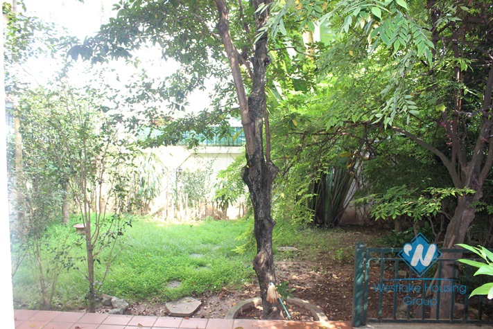 unfurnished house for lease in Au Co street