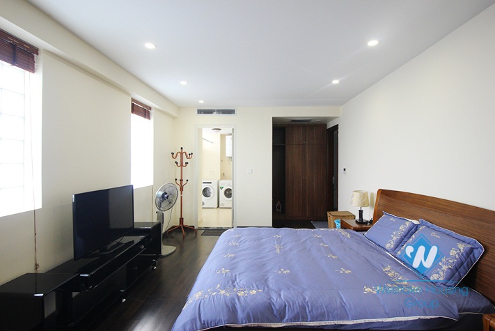 A beautiful 2 bedroom apartment for rent in Hai Ba Trung district