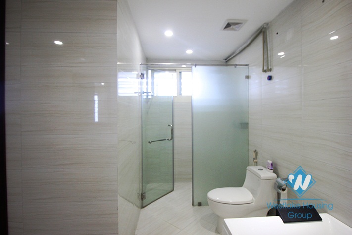 A beautiful 2 bedroom apartment for rent in Hai Ba Trung district
