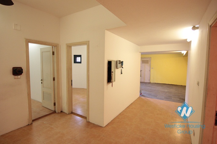 Big house with nice yard for rent in Tay Ho area