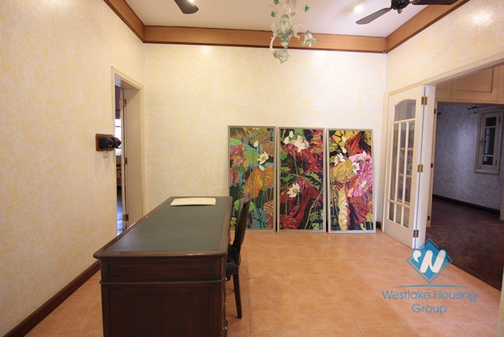 Big house with nice yard for rent in Tay Ho area