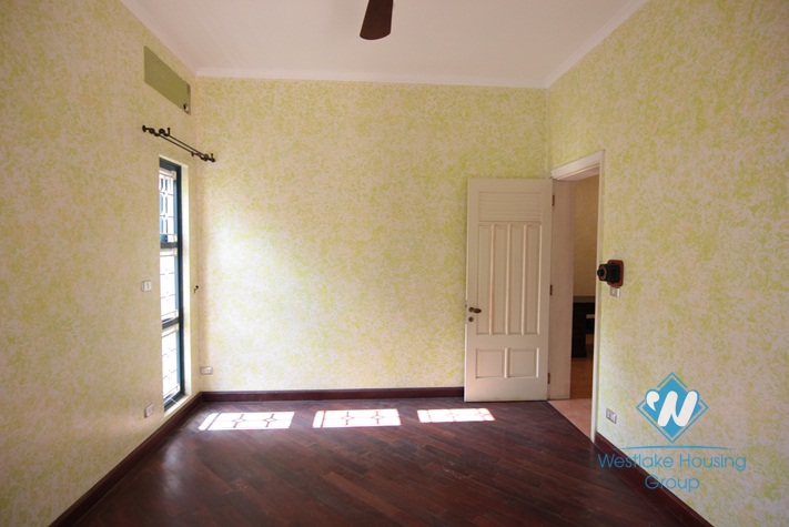 Big house with nice yard for rent in Tay Ho area