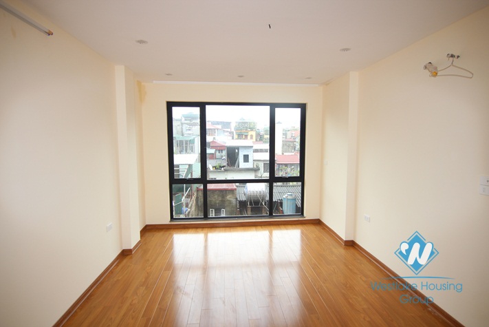 Unfurnished 6 storeys house for lease in Ba Dinh district