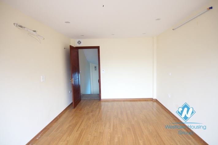 Unfurnished 6 storeys house for lease in Ba Dinh district