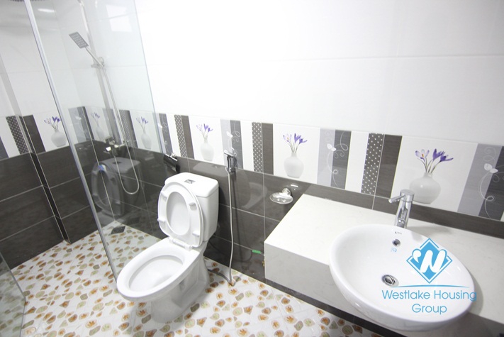 Unfurnished 6 storeys house for lease in Ba Dinh district