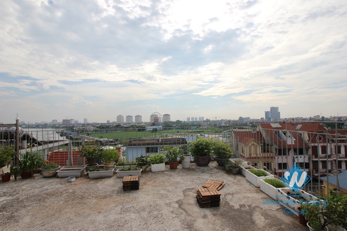 Nice and new studio for rent in Tay Ho, Ha Noi