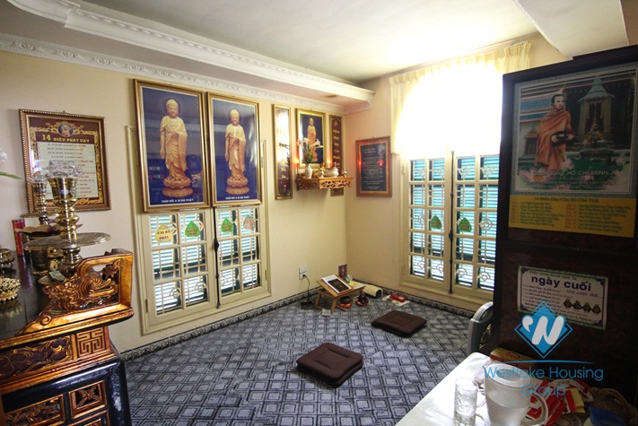 Nice 4 bedrooms house for rent in Dang Thai Mai Street