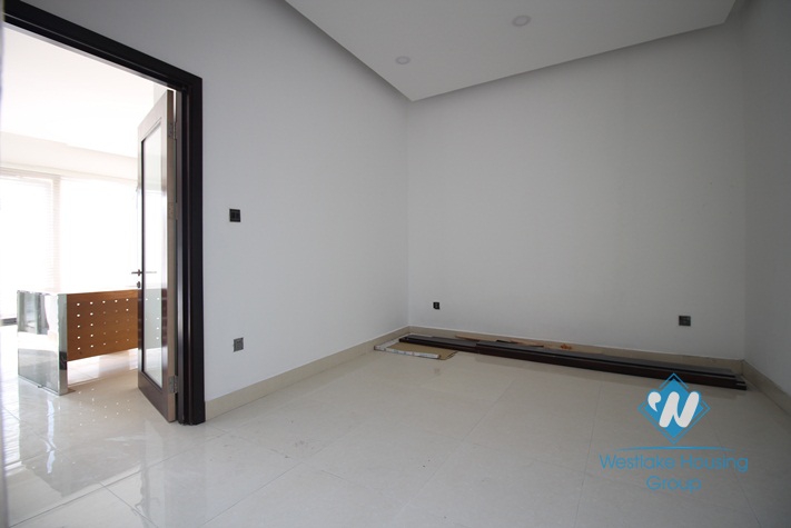 Charming one storey villa to rent with 400 sqm garden in Diplomats' compound in Tay Ho