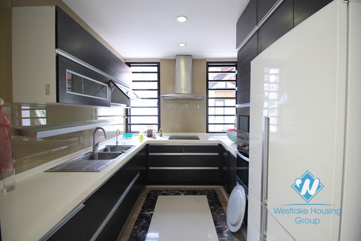 Charming one storey villa to rent with 400 sqm garden in Diplomats' compound in Tay Ho