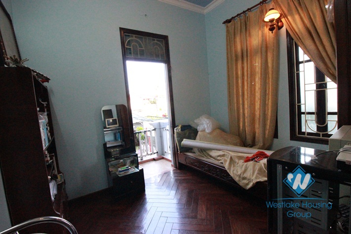 Spacious house for rent in Lac Long Quan Street, Tay Ho District, Hanoi