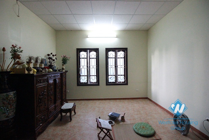 Spacious house for rent in Lac Long Quan Street, Tay Ho District, Hanoi