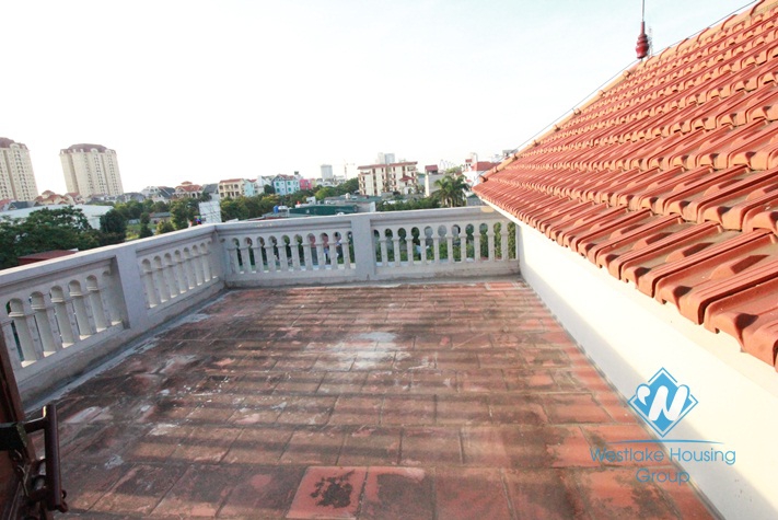 Spacious house for rent in Lac Long Quan Street, Tay Ho District, Hanoi