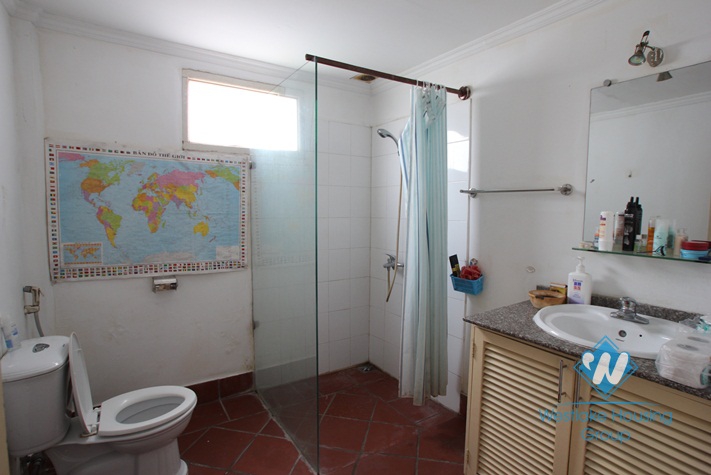 Two bedrooms apartment for rent in Au Co Road, Tay Ho, Ha Noi