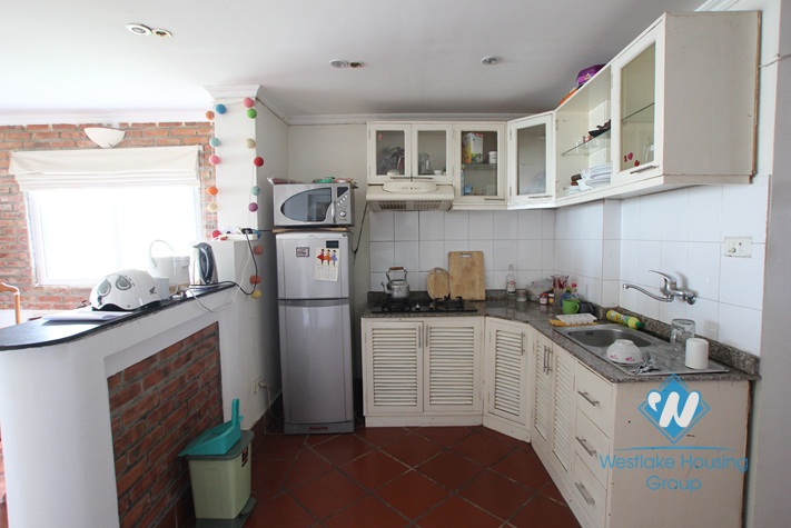 Two bedrooms apartment for rent in Au Co Road, Tay Ho, Ha Noi