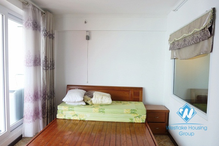 Separate 01 bedroom apartment for rent in Lac Long Quan St, Tay Ho District, Hanoi