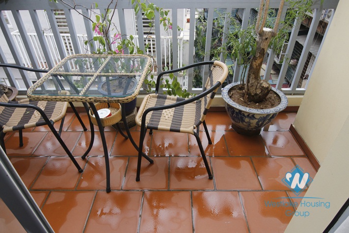A nice reasonable price 2 bedroom apartment for rent in Dong Da District