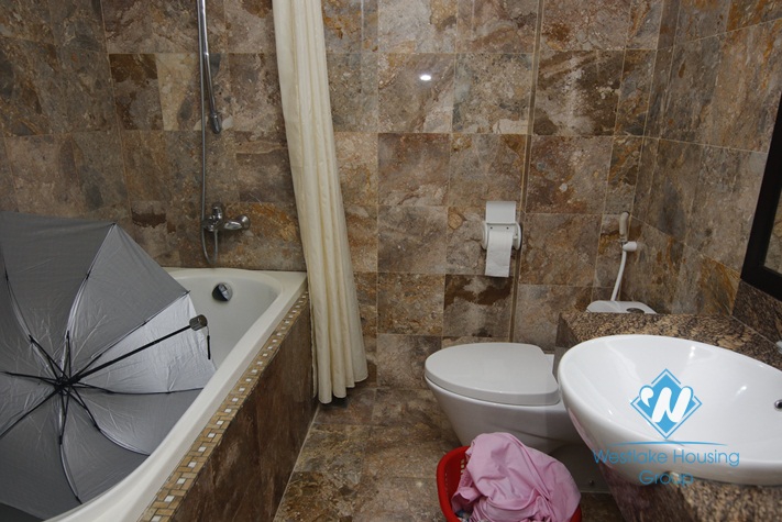 A nice reasonable price 2 bedroom apartment for rent in Dong Da District