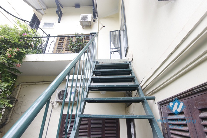 Three bedrooms house in Hoang Hoa Tham street, Ba Dinh district, Ha Noi.