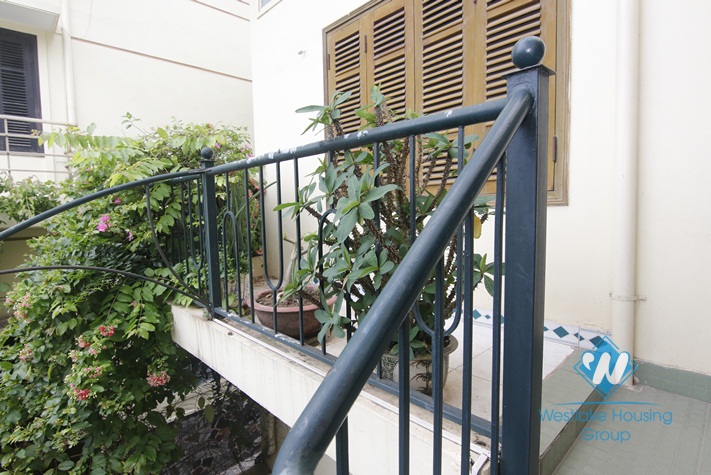 Three bedrooms house in Hoang Hoa Tham street, Ba Dinh district, Ha Noi.