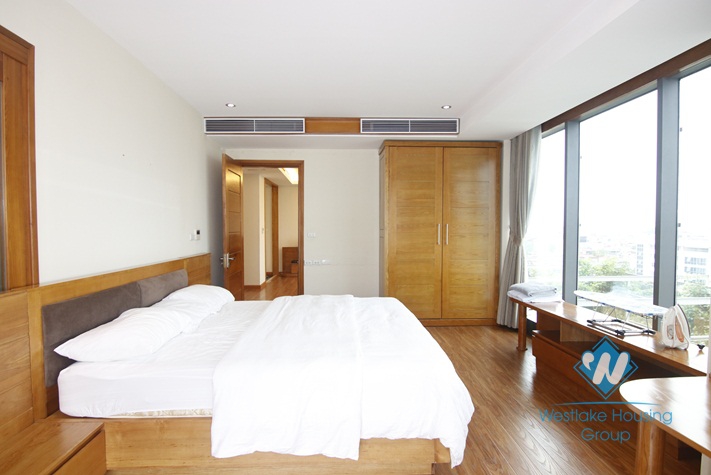 An stunning beautiful apartment for rent on Doi Can, Ba Dinh