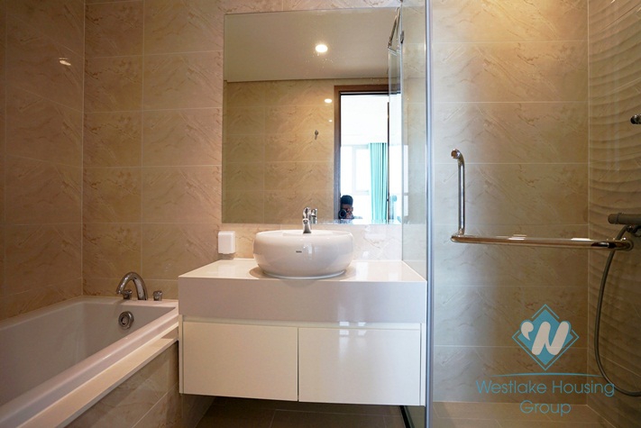 Super 02 apartment for rent in Vinhome Gardenia